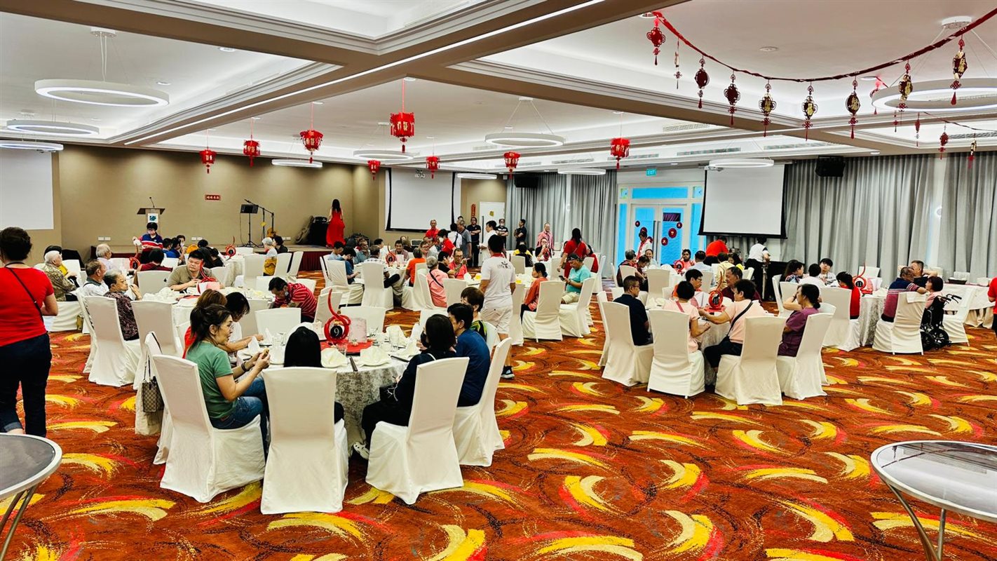 Volunteering at Yishun CNY event at Seletar Country Club | Keeping Hope ...